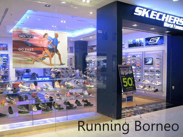 Skechers @ スリアサバ