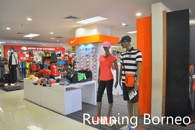 Kedai sukan @ Parkson, 1Borneo Hypermall