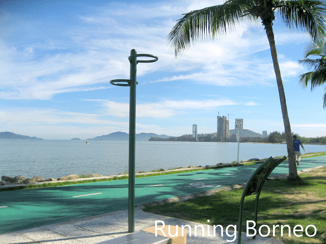 Lorong berbasikal dan jogging Taman Teluk Likas, Kota Kinabalu