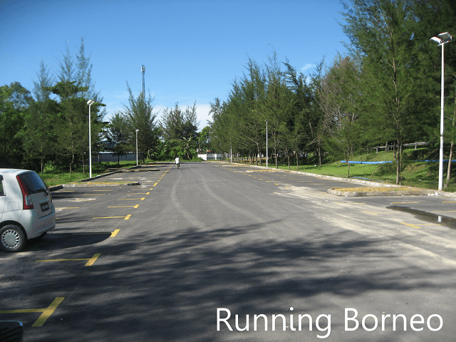 Lorong berbasikal dan jogging Taman Teluk Likas, Kota Kinabalu